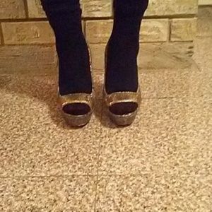Jessica Simpson heels